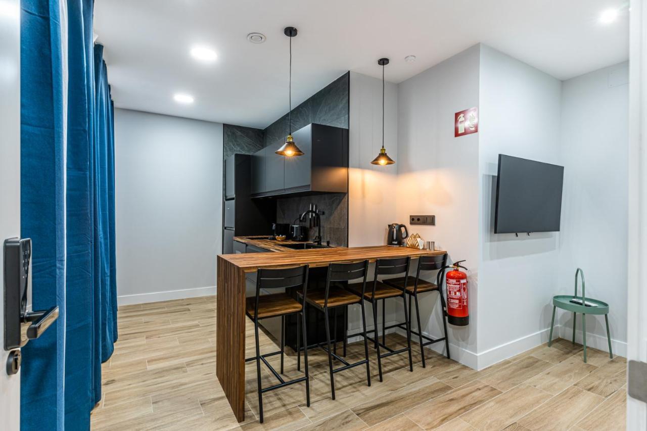 Vr Latina Apartments Madrid Exterior photo