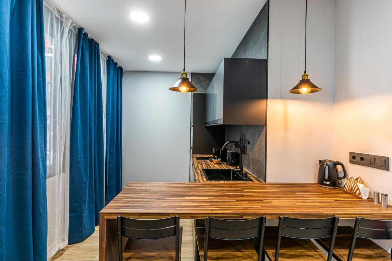 Vr Latina Apartments Madrid Exterior photo